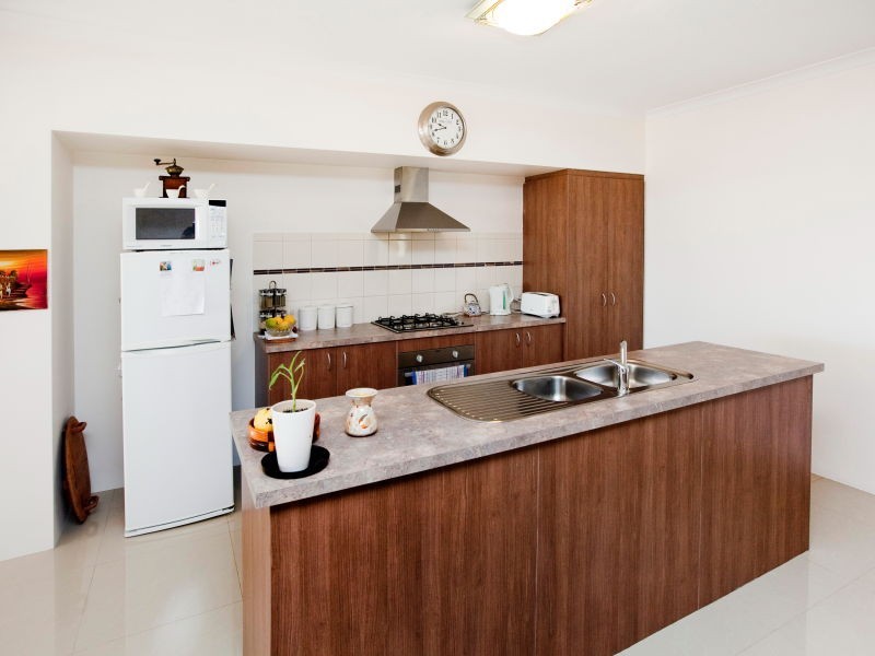 59 Appleby Drive, Darch WA 6065