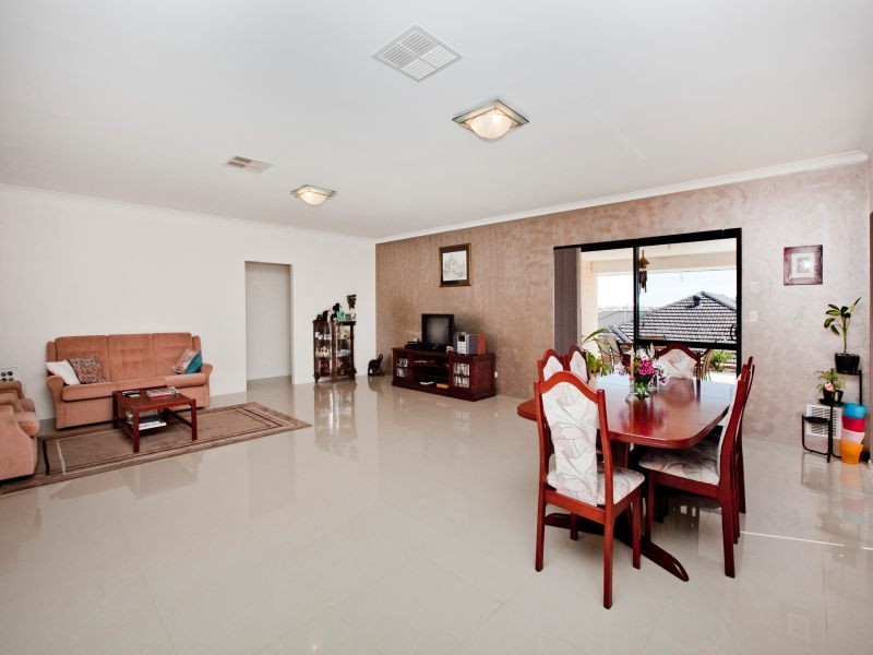 59 Appleby Drive, Darch WA 6065