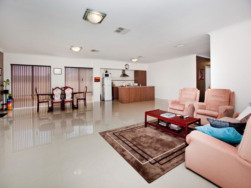 59 Appleby Drive, Darch WA 6065