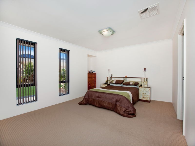 59 Appleby Drive, Darch WA 6065