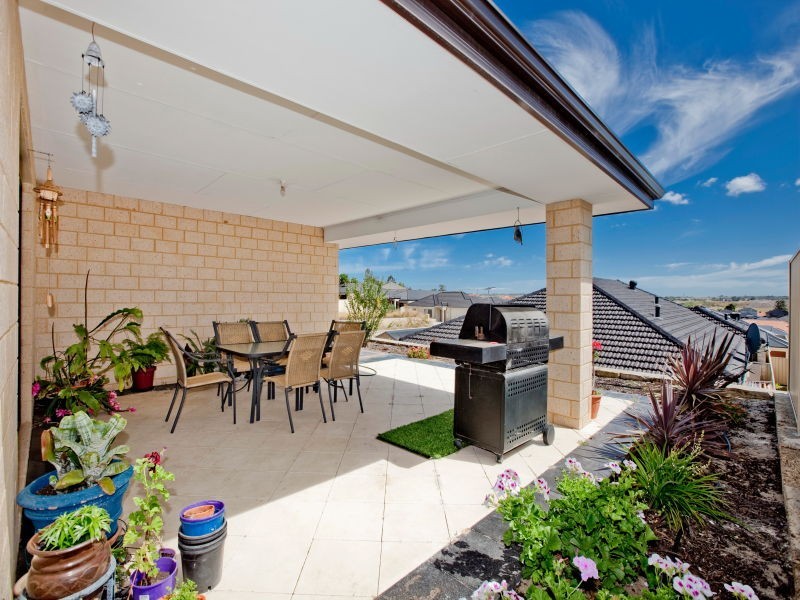 59 Appleby Drive, Darch WA 6065