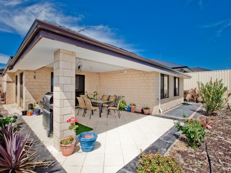 59 Appleby Drive, Darch WA 6065