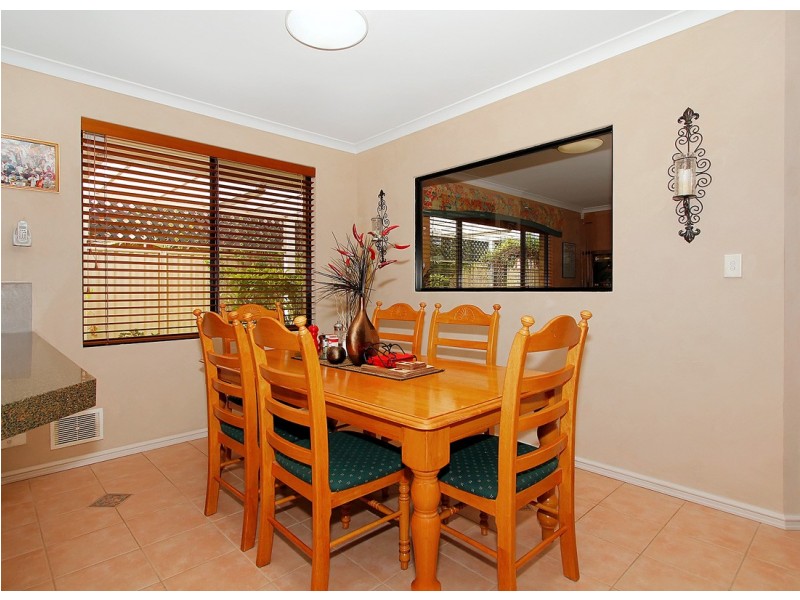 8 Roebuck Avenue, Canning Vale WA 6155