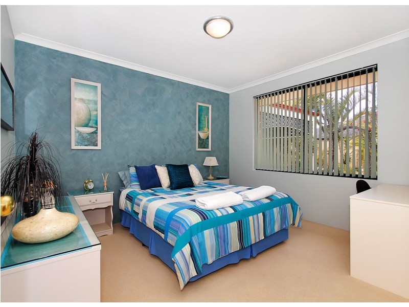 8 Roebuck Avenue, Canning Vale WA 6155