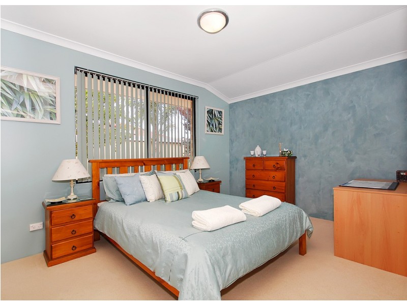 8 Roebuck Avenue, Canning Vale WA 6155