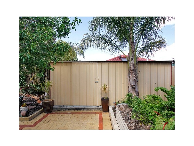 8 Roebuck Avenue, Canning Vale WA 6155