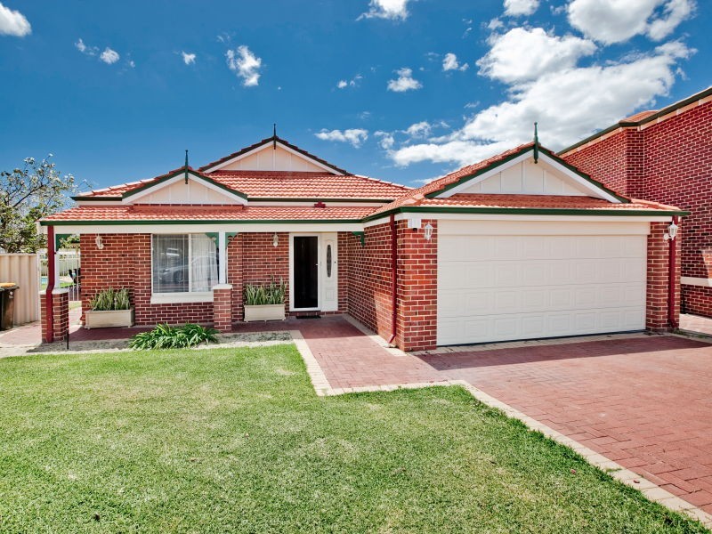 14 Hotham Crescent, Alexander Heights WA 6064