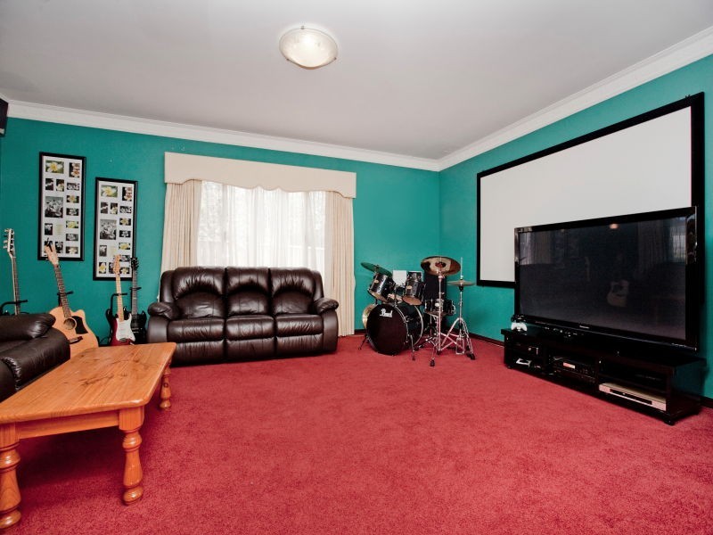 14 Hotham Crescent, Alexander Heights WA 6064