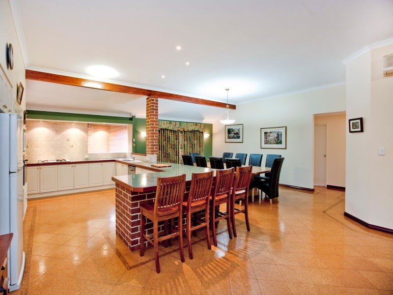 14 Hotham Crescent, Alexander Heights WA 6064