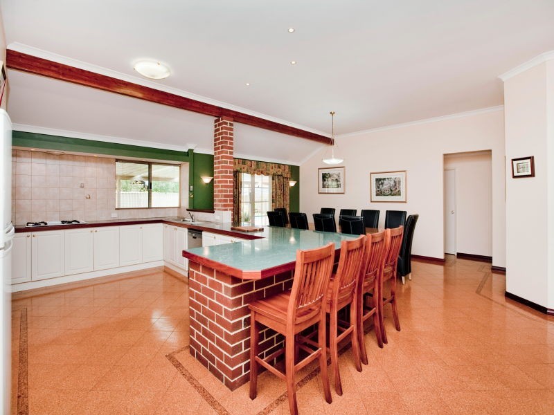 14 Hotham Crescent, Alexander Heights WA 6064