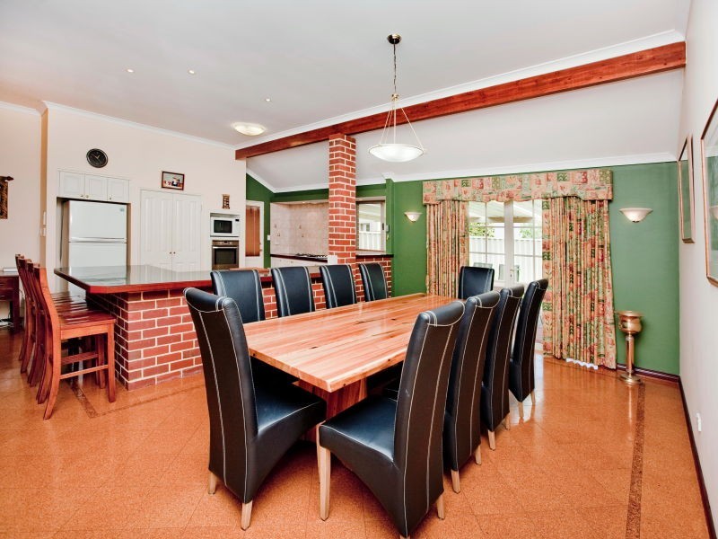 14 Hotham Crescent, Alexander Heights WA 6064