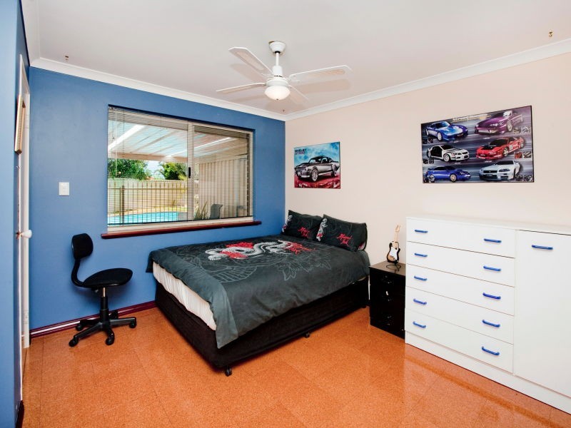 14 Hotham Crescent, Alexander Heights WA 6064