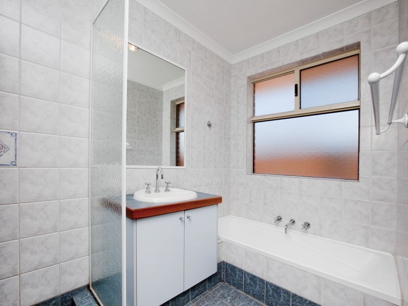 14 Hotham Crescent, Alexander Heights WA 6064