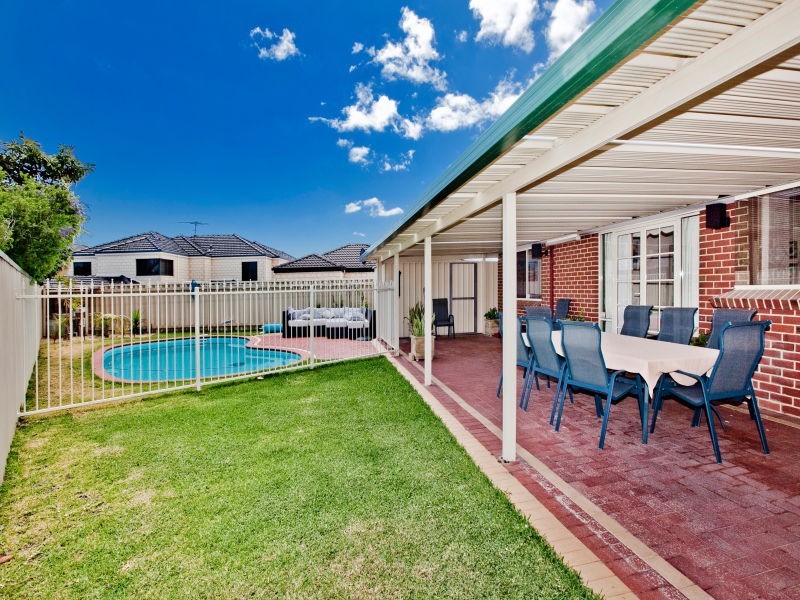 14 Hotham Crescent, Alexander Heights WA 6064