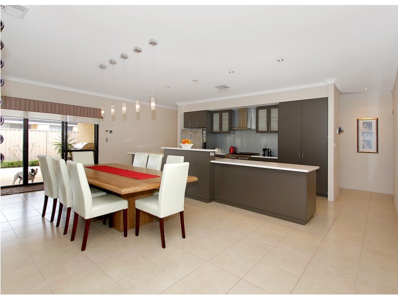 22 Kersley Loop, Harrisdale WA 6112