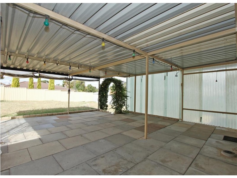 22 Ottawa Crescent, Beechboro WA 6063