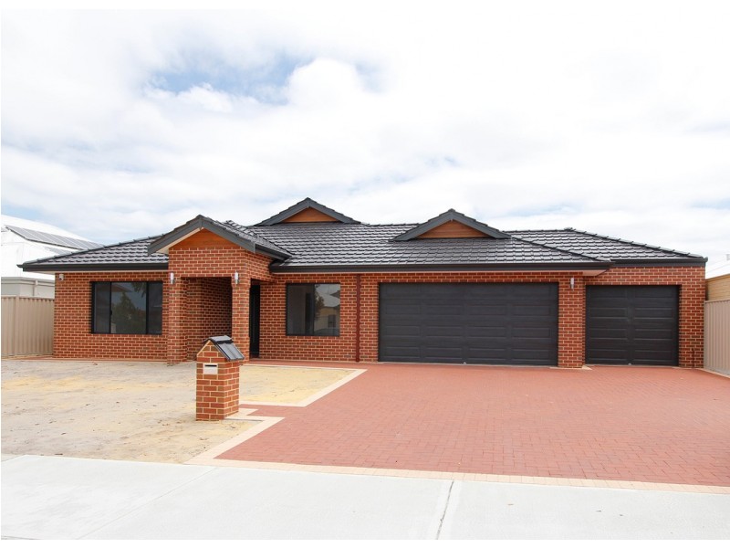 84 Waterfoot Loop, Canning Vale WA 6155
