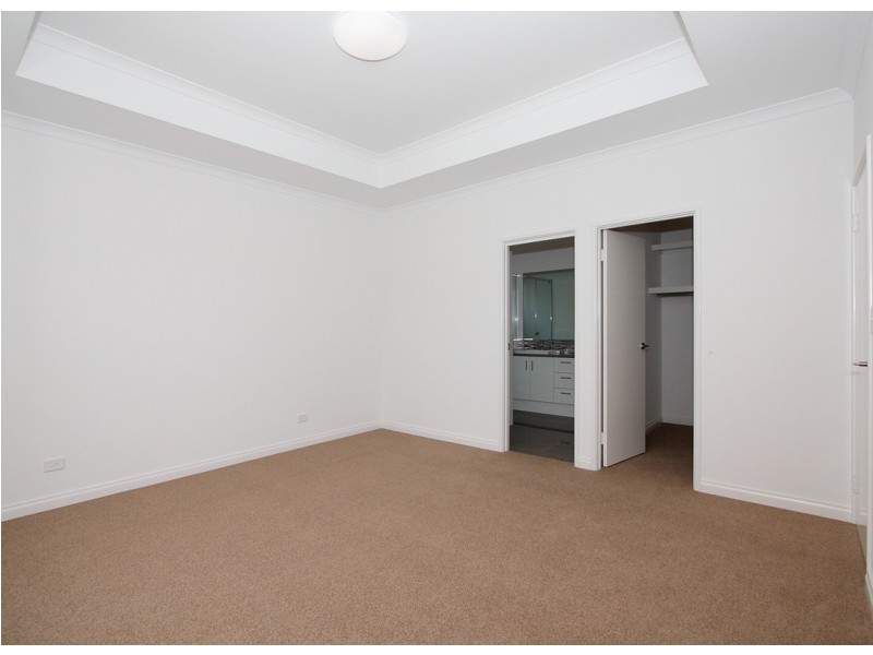 84 Waterfoot Loop, Canning Vale WA 6155
