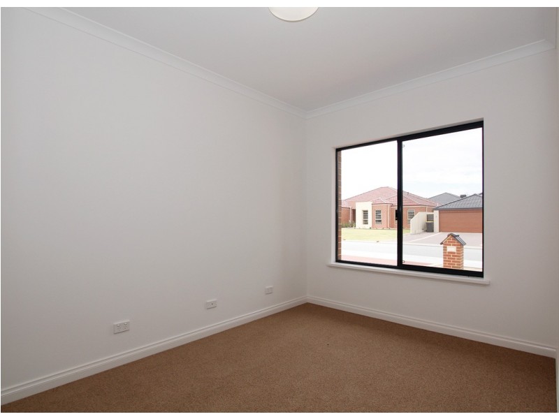 84 Waterfoot Loop, Canning Vale WA 6155