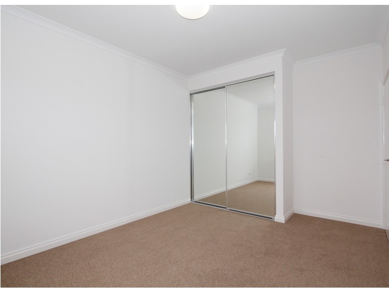 84 Waterfoot Loop, Canning Vale WA 6155