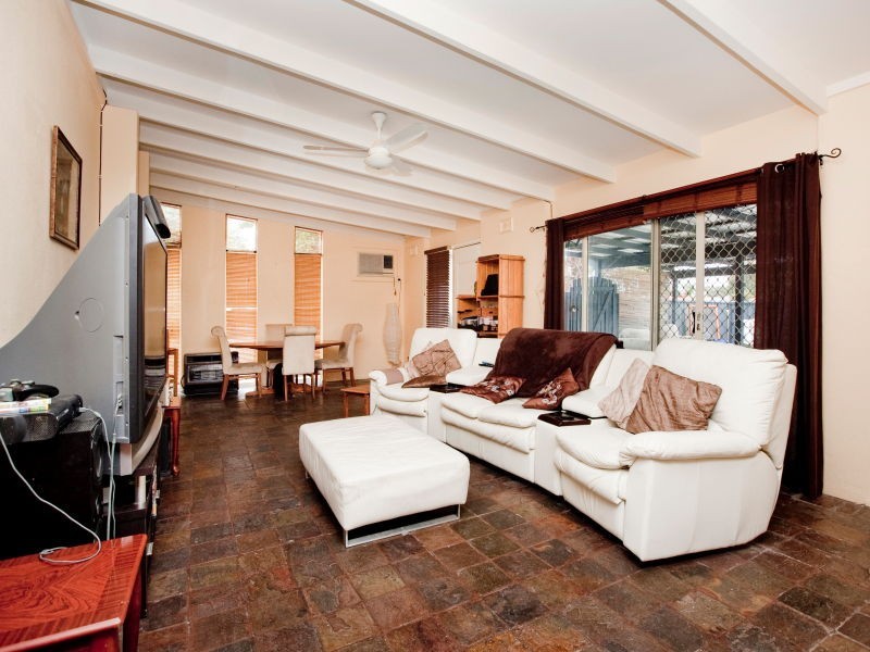 35 Ireland Way, Bassendean WA 6054