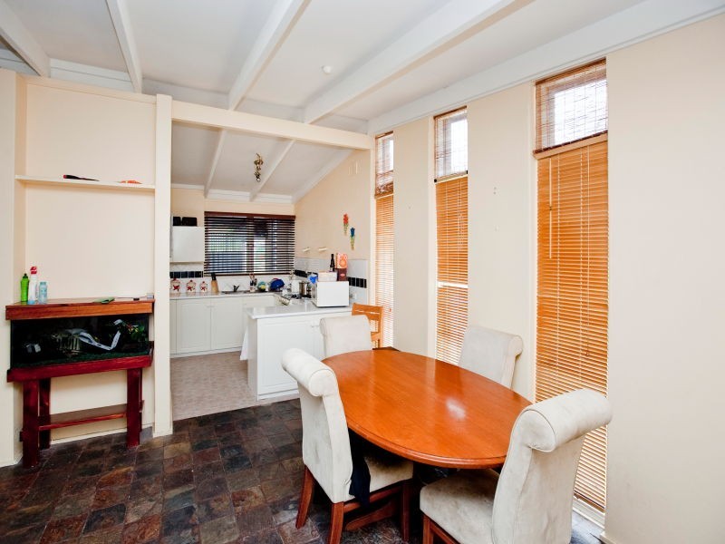 35 Ireland Way, Bassendean WA 6054