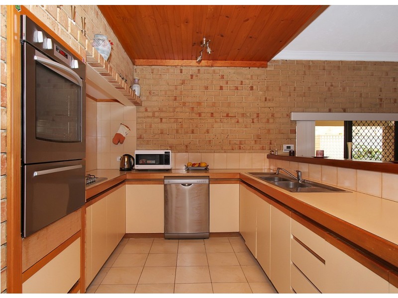 16 Springvale Drive, Warwick WA 6024