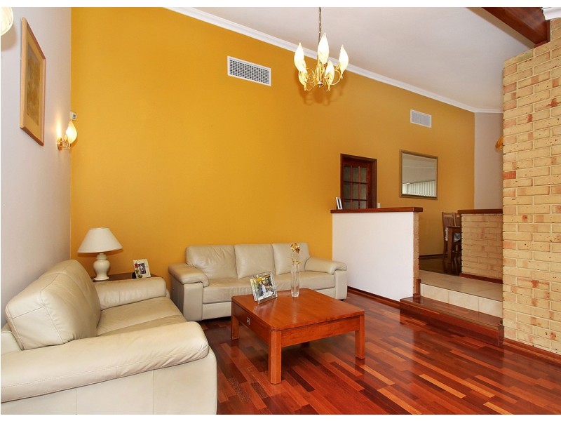 16 Springvale Drive, Warwick WA 6024