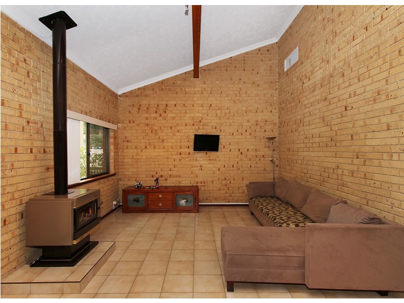 16 Springvale Drive, Warwick WA 6024