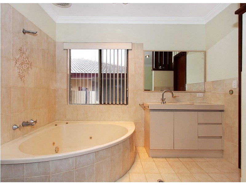 16 Springvale Drive, Warwick WA 6024