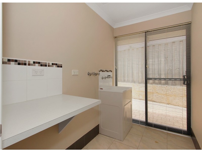 37 Mona Vale Loop, Ellenbrook WA 6069