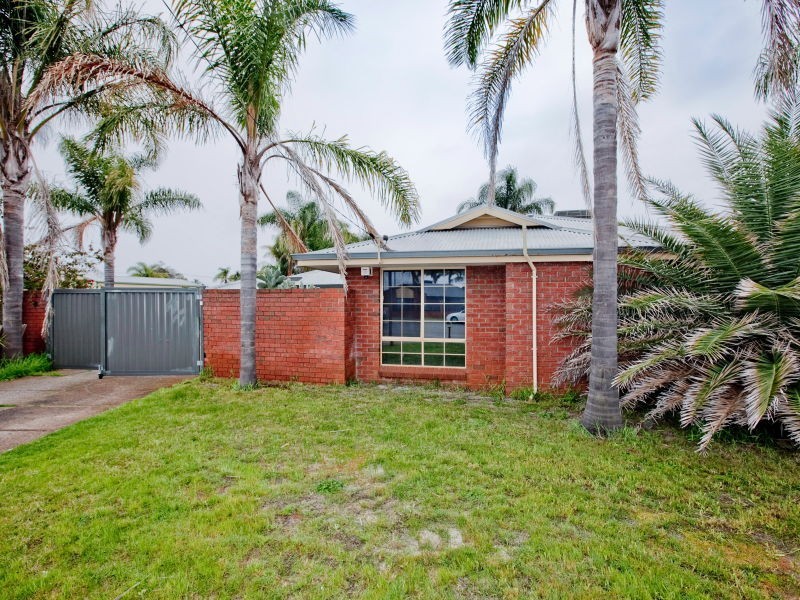8 Purus Close, Beechboro WA 6063