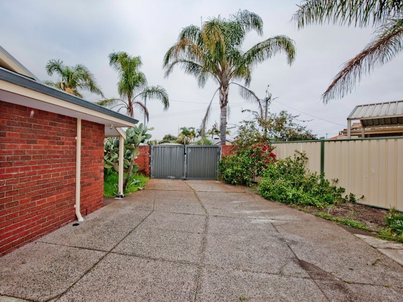 8 Purus Close, Beechboro WA 6063