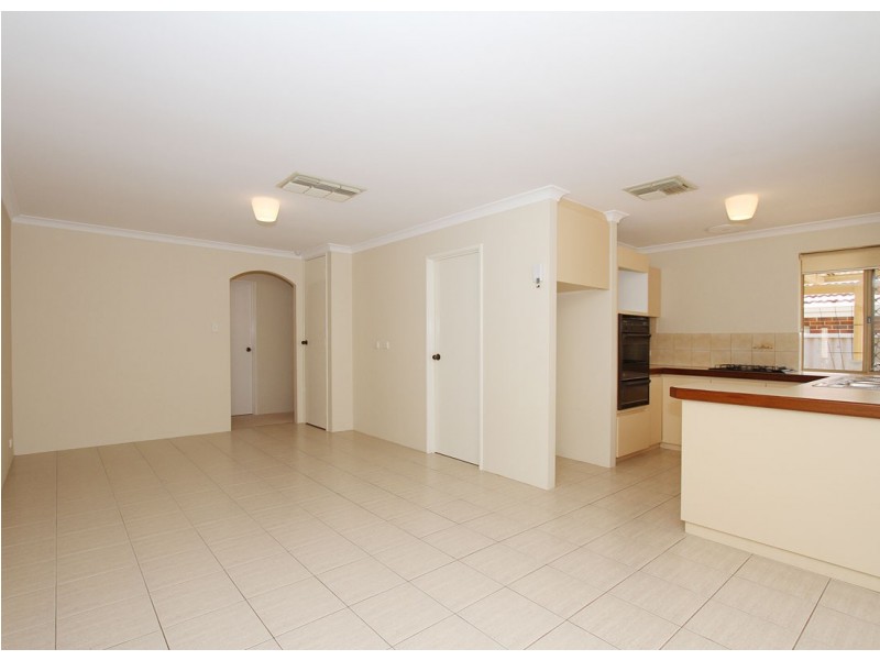 290C Grand Prom, Dianella WA 6059
