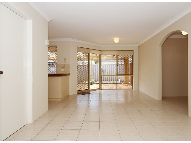 290C Grand Prom, Dianella WA 6059