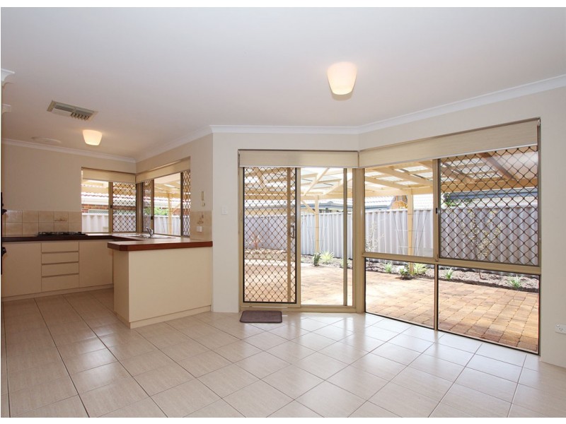 290C Grand Prom, Dianella WA 6059