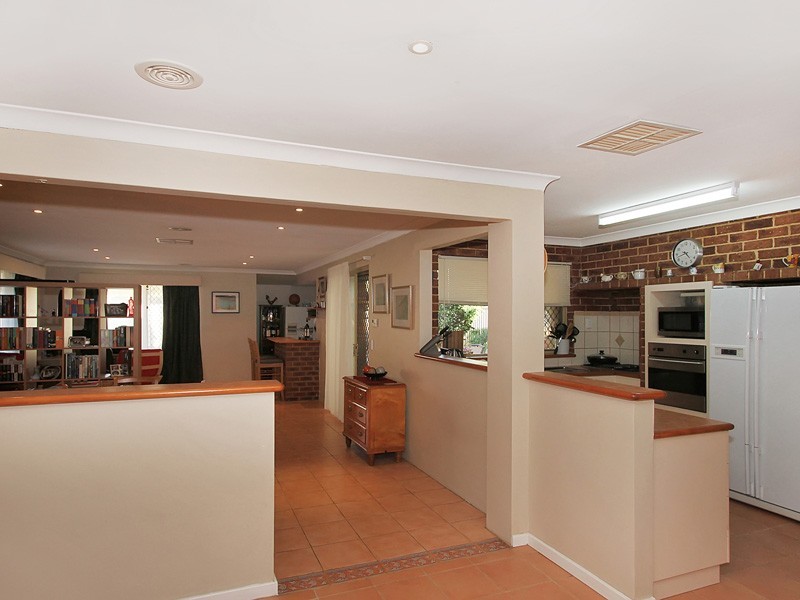 32 Sacramento Avenue, Beechboro WA 6063