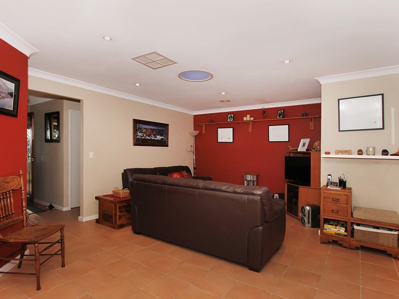 32 Sacramento Avenue, Beechboro WA 6063