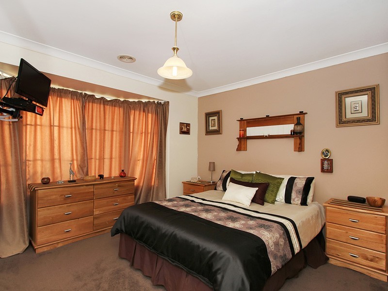 32 Sacramento Avenue, Beechboro WA 6063