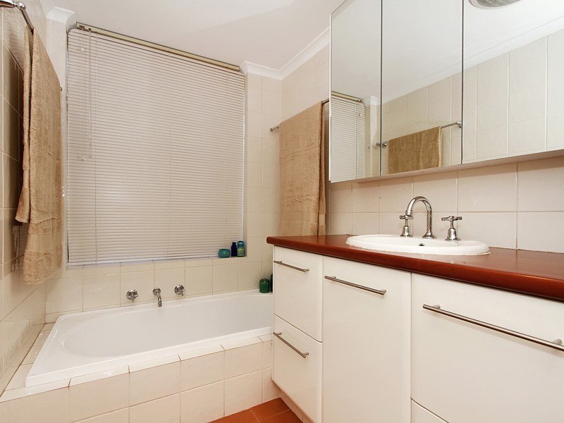 32 Sacramento Avenue, Beechboro WA 6063