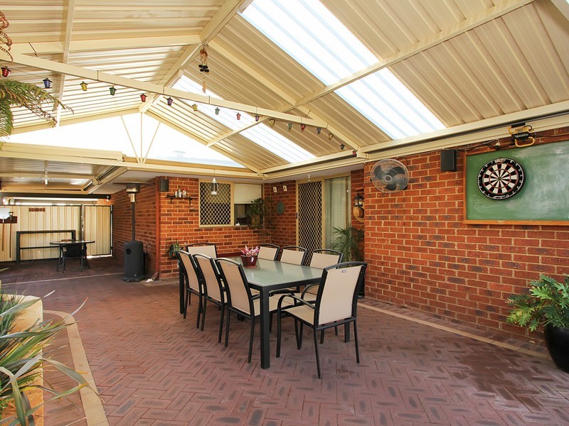 32 Sacramento Avenue, Beechboro WA 6063