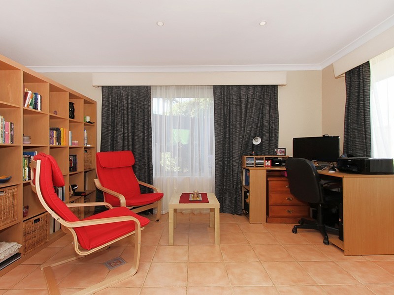 32 Sacramento Avenue, Beechboro WA 6063