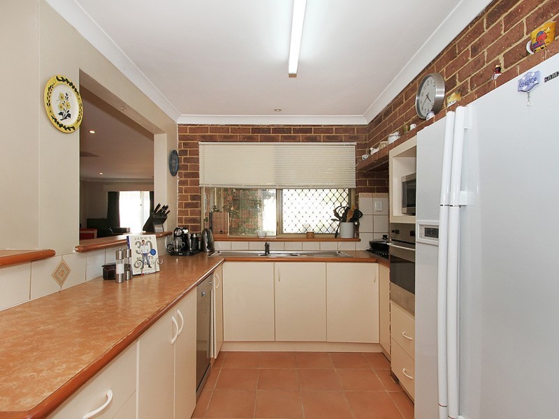 32 Sacramento Avenue, Beechboro WA 6063