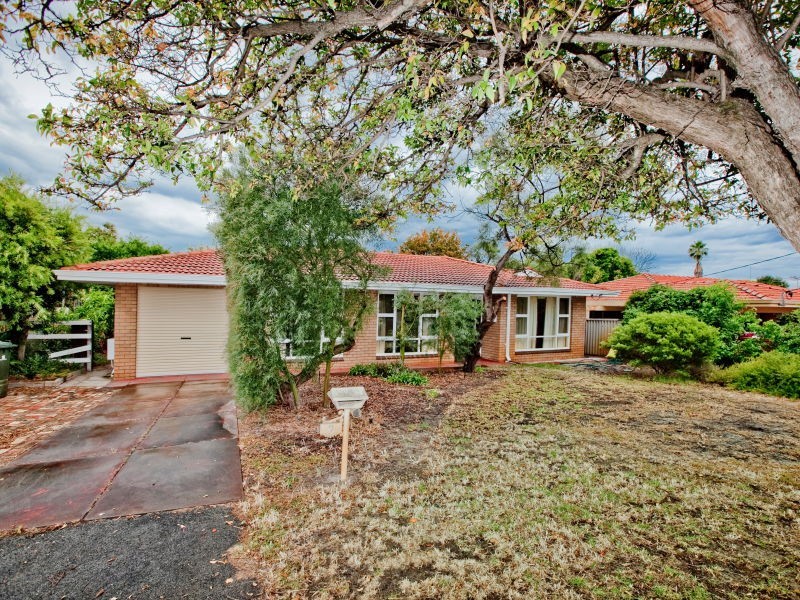 9 Crystal Brook Street, Dianella WA 6059