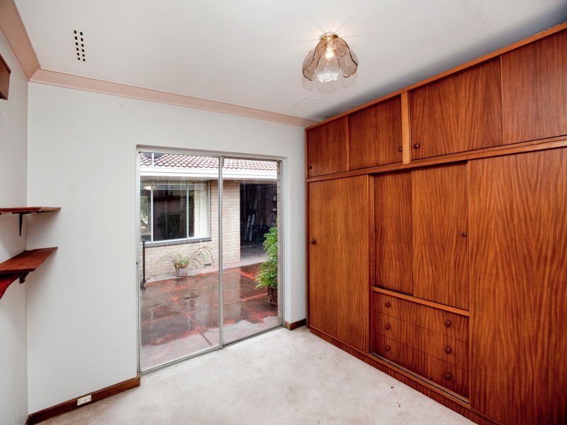 9 Crystal Brook Street, Dianella WA 6059