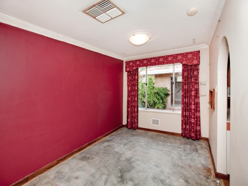 9 Crystal Brook Street, Dianella WA 6059