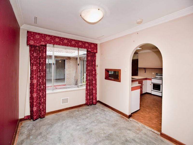 9 Crystal Brook Street, Dianella WA 6059