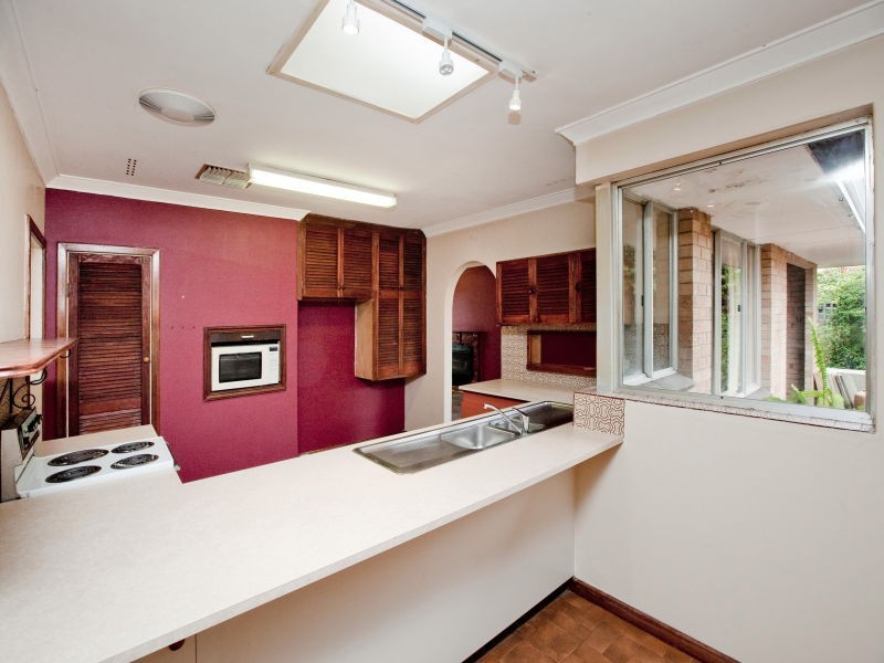 9 Crystal Brook Street, Dianella WA 6059