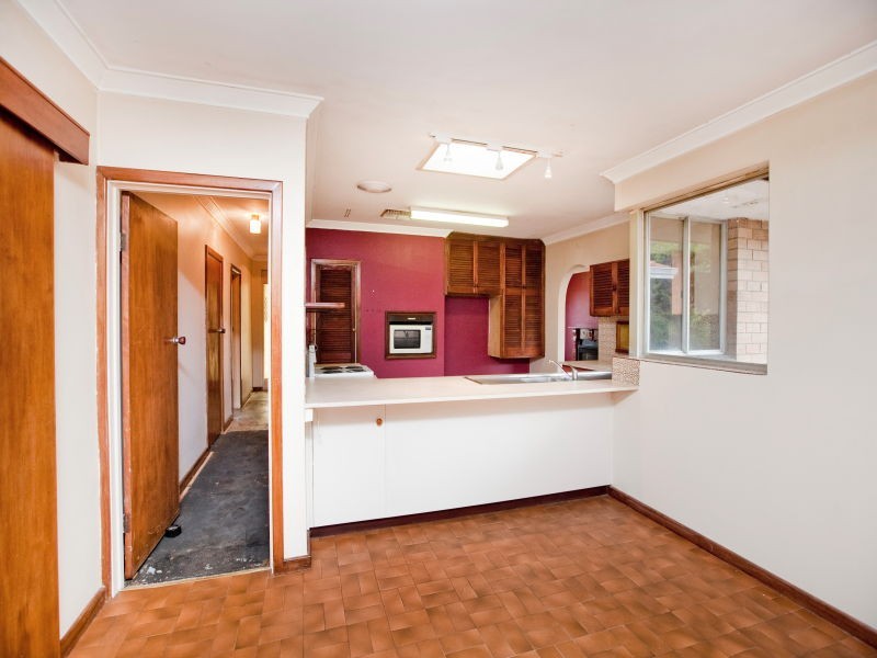 9 Crystal Brook Street, Dianella WA 6059