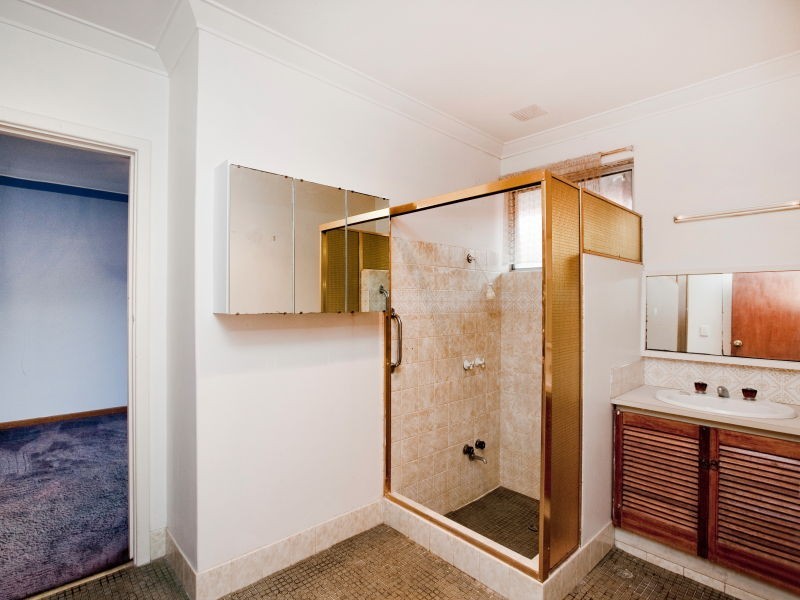 9 Crystal Brook Street, Dianella WA 6059